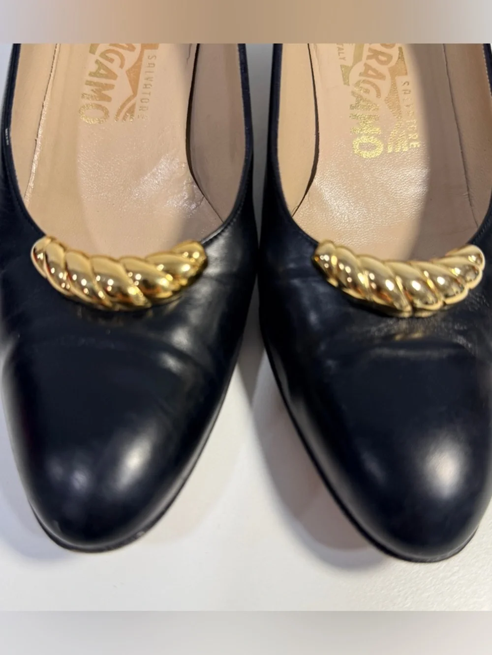 Salvatore Ferragamo Black Leather Flats with Gold Twist Accente